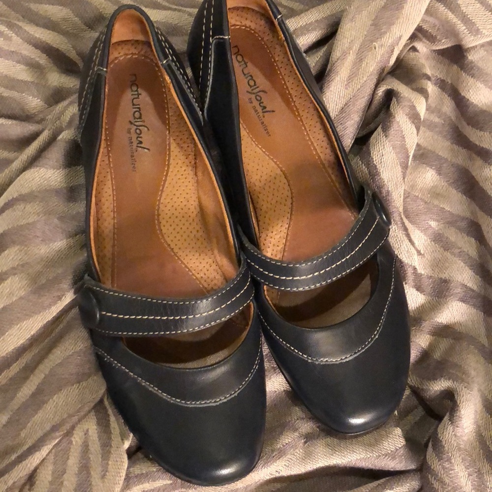 Navy Natural Soul by Naturalizer